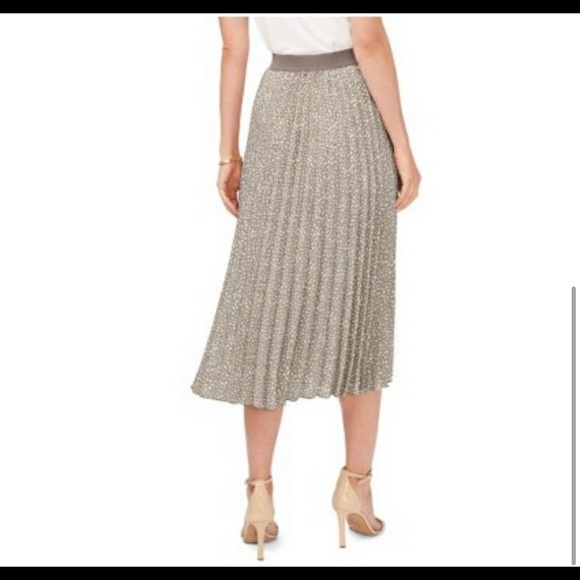 Vince Camuto cafe/white accordion pleat skirt NWT - Picture 3 of 11